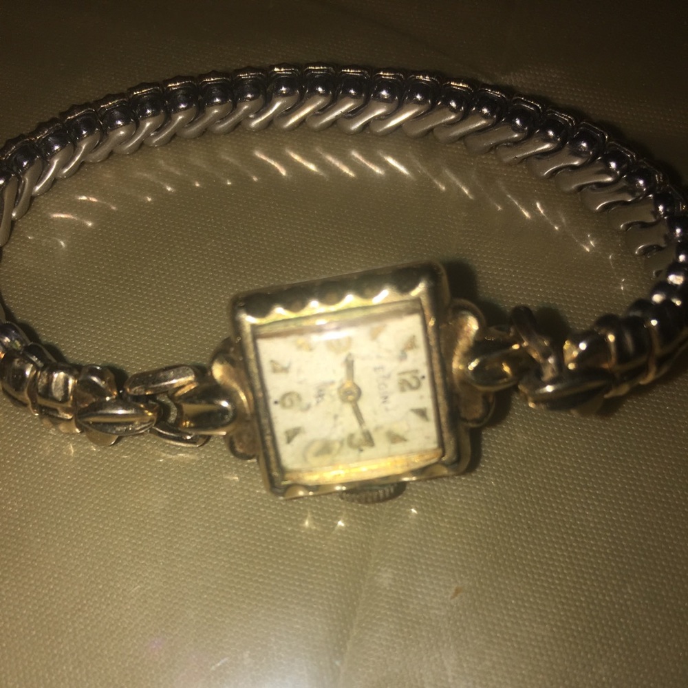 Antique Elgin 1930s watch in working condition